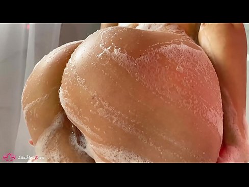 ❤️ Brunetka masturbira pičko z vibratorjem do intenzivnega orgazma pod tušem ️ Sex video pri nas sl.passionateembracespotlight.ru