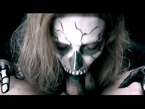 ❤️ Demonsko dekle sesa kurca s svojimi črnimi usti in pogoltne spermo. ️ Sex video pri nas sl.passionateembracespotlight.ru